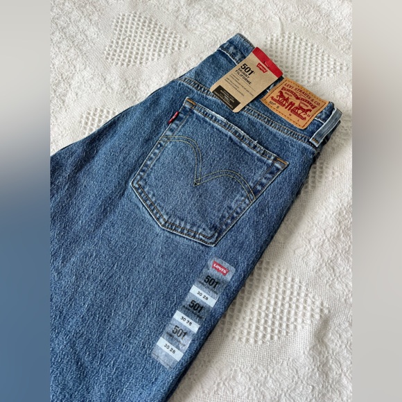 Levi's jeans - Picture 2 of 5
